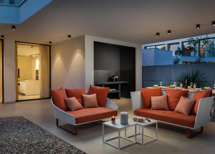 Aron * פאקוסטאן