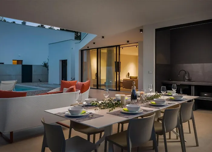 Aron 別荘 Pakoštane